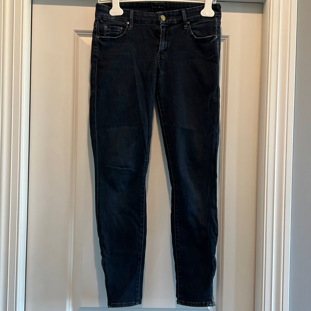 MOTHER ankle zip, skinny jean. Size 28